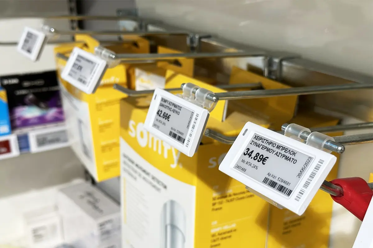 12 Elektronikaj Bretaj Etikedaj Uzaj Kazoj, Kiuj Iras Preter Ĝisdatigoj
